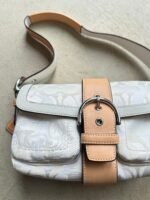 Vintage Y2K Coach White Mini Square Soho Shoulder Bag - Image 2