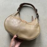 Vintage Y2K Coach Tan Leather Big Shoulder Bag - Image 3