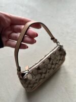 Vintage Coach Demi Shoulder Bag - Image 7