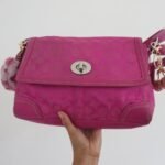 Y2K Coach Pink Monogram Hamptons Bag - Image 3