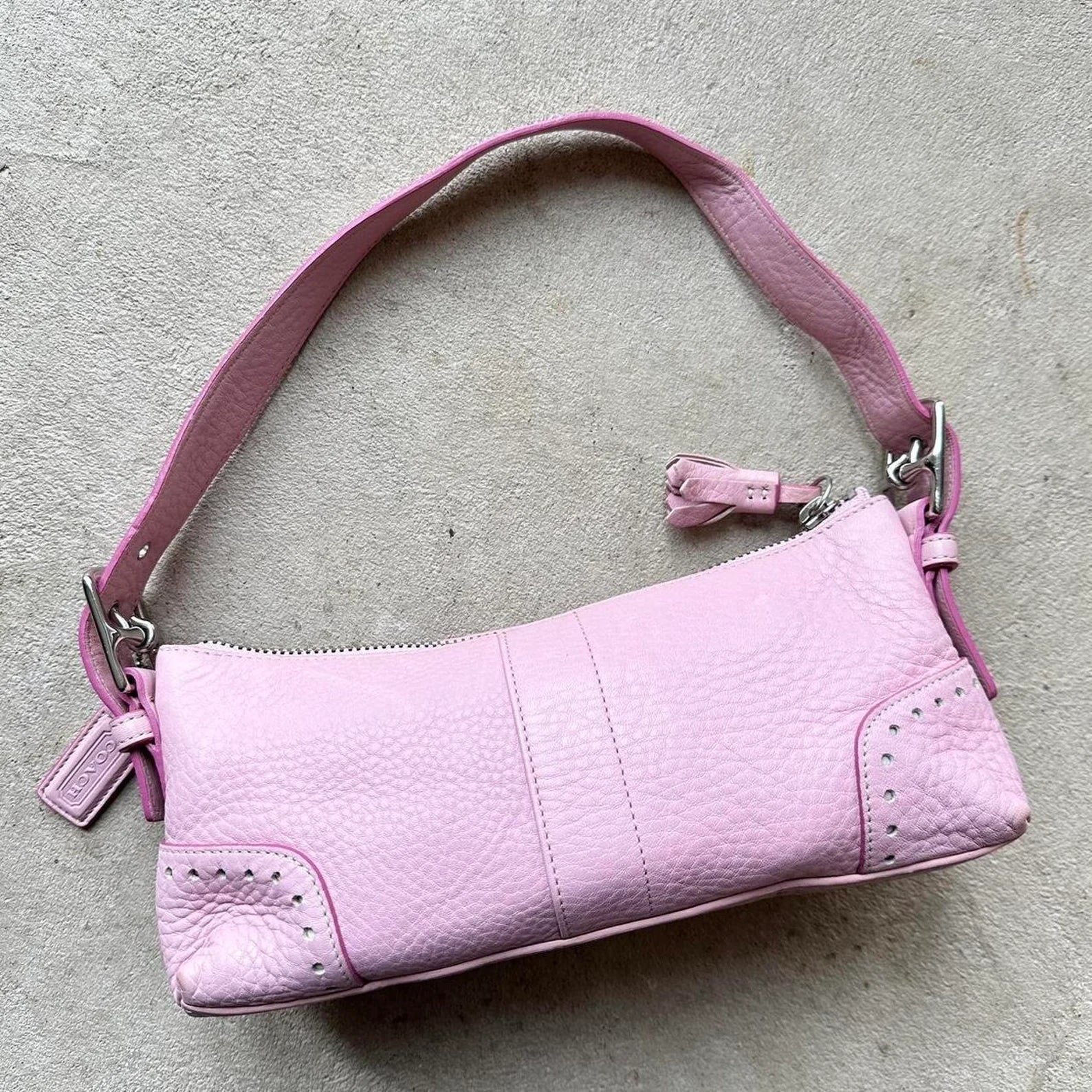 il_1588xN.5334716268_i1bo Vintage Y2K Coach Pink Pebbled Leather Shoulder Bag - Image 1