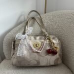 Y2K Coach beige monogram satchel bag - Image 2