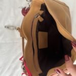 Y2K Coach tan Hamptons clip bag - Image 6