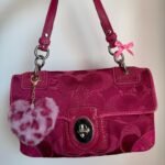 vintage authentic coach peyton pink signature flap shoulder bag with turn lock 🩷