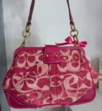 Y2K vintage original coach shoulder hot pink bag with detachable butterfly 🦋💞 - Image 2
