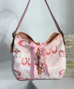 Y2K vintage pink Hampton shoulder bag from 2003 🎀