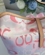 Y2K vintage pink Hampton shoulder bag from 2003 🎀 - Image 6