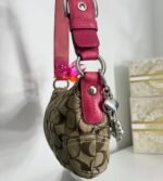 Y2K hot pink mini Demi coach shoulder bag from 2003 💞 - Image 7